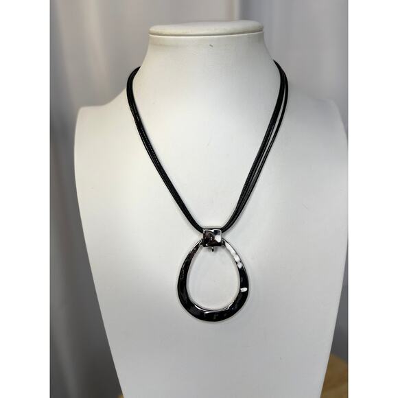 Chico's pendant necklace black pendant cord shiny hammered signed costume jewelr - Picture 10 of 14